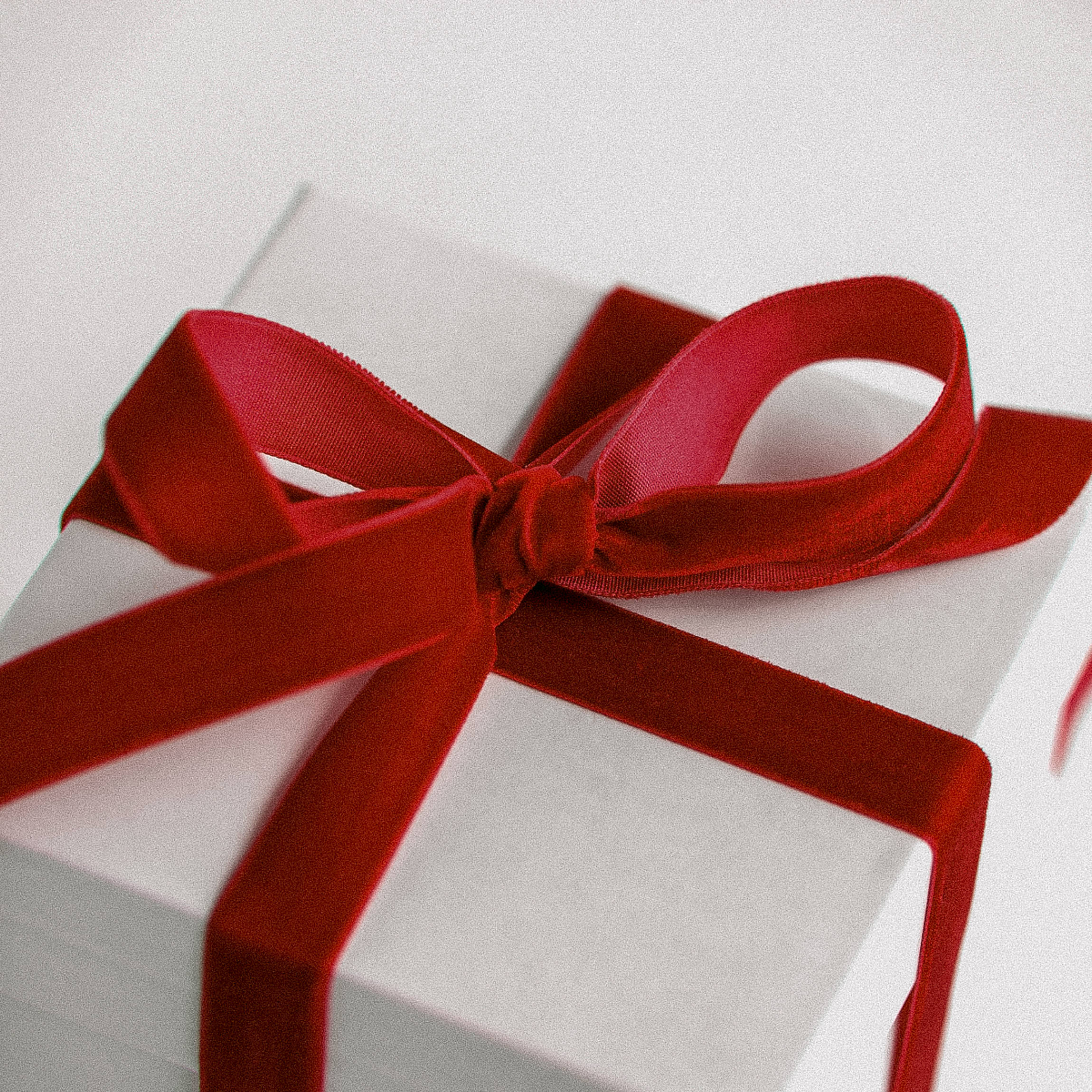 Why a Wellness Gift is the Best Christmas Gift You Can Give Her This Year